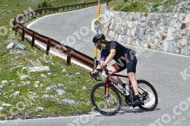 Photo #2401848 | 25-07-2022 14:11 | Passo Dello Stelvio - Waterfall curve BICYCLES