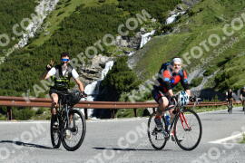 Photo #2183434 | 25-06-2022 09:23 | Passo Dello Stelvio - Waterfall curve BICYCLES