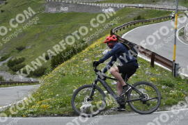 Fotó #3270819 | 28-06-2023 12:42 | Passo Dello Stelvio - Vízesés kanyar Bicajosok