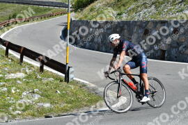 Photo #2352636 | 19-07-2022 10:38 | Passo Dello Stelvio - Waterfall curve BICYCLES