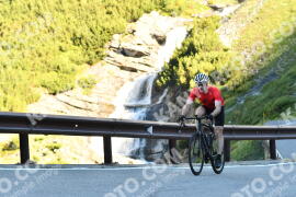 Photo #2183267 | 25-06-2022 09:01 | Passo Dello Stelvio - Waterfall curve BICYCLES