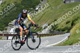 Photo #2398953 | 25-07-2022 10:59 | Passo Dello Stelvio - Waterfall curve BICYCLES