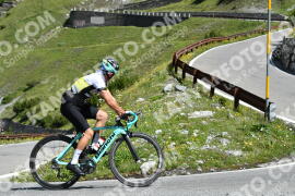 Photo #2207372 | 30-06-2022 10:35 | Passo Dello Stelvio - Waterfall curve BICYCLES