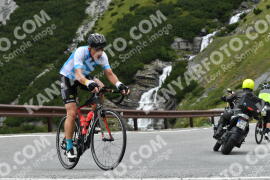 Photo #2439094 | 30-07-2022 10:30 | Passo Dello Stelvio - Waterfall curve BICYCLES