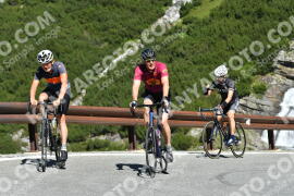 Photo #2242644 | 06-07-2022 10:29 | Passo Dello Stelvio - Waterfall curve BICYCLES