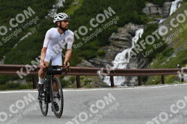 Photo #2440031 | 30-07-2022 11:01 | Passo Dello Stelvio - Waterfall curve BICYCLES