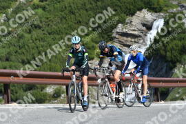 Photo #2253029 | 08-07-2022 10:01 | Passo Dello Stelvio - Waterfall curve BICYCLES