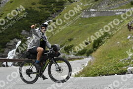 Fotó #3726743 | 05-08-2023 11:41 | Passo Dello Stelvio - Vízesés kanyar Bicajosok