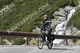 Photo #2886072 | 18-09-2022 13:01 | Passo Dello Stelvio - Waterfall curve BICYCLES