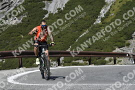 Fotó #2752393 | 26-08-2022 11:16 | Passo Dello Stelvio - Vízesés kanyar Bicajosok
