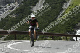 Photo #3557286 | 23-07-2023 15:33 | Passo Dello Stelvio - Waterfall curve BICYCLES