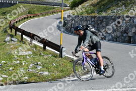 Photo #2380603 | 24-07-2022 09:51 | Passo Dello Stelvio - Waterfall curve BICYCLES