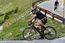 Photo #2384646 | 24-07-2022 15:06 | Passo Dello Stelvio - Waterfall curve BICYCLES