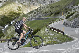 Foto #3088765 | 11-06-2023 10:14 | Passo Dello Stelvio - Waterfall Kehre BICYCLES