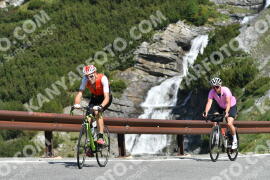 Photo #2168437 | 20-06-2022 10:03 | Passo Dello Stelvio - Waterfall curve BICYCLES