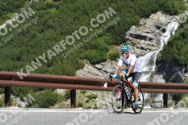 Photo #2398726 | 25-07-2022 10:49 | Passo Dello Stelvio - Waterfall curve BICYCLES