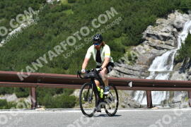 Photo #2369983 | 22-07-2022 12:00 | Passo Dello Stelvio - Waterfall curve BICYCLES