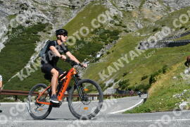 Photo #2667633 | 16-08-2022 10:47 | Passo Dello Stelvio - Waterfall curve BICYCLES