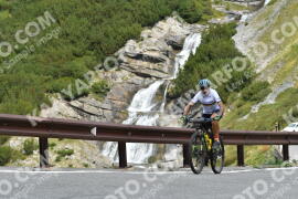 Photo #2681887 | 17-08-2022 10:59 | Passo Dello Stelvio - Waterfall curve BICYCLES