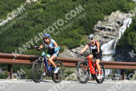 Photo #2380891 | 24-07-2022 10:04 | Passo Dello Stelvio - Waterfall curve BICYCLES
