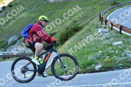 Foto #2183253 | 25-06-2022 08:57 | Passo Dello Stelvio - Waterfall Kehre BICYCLES