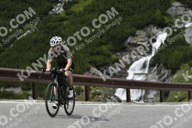 Fotó #3608349 | 28-07-2023 14:04 | Passo Dello Stelvio - Vízesés kanyar Bicajosok