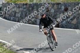 Fotó #2360492 | 20-07-2022 11:00 | Passo Dello Stelvio - Vízesés kanyar Bicajosok
