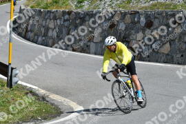 Photo #2382874 | 24-07-2022 11:30 | Passo Dello Stelvio - Waterfall curve BICYCLES