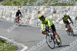 Photo #2313268 | 15-07-2022 16:00 | Passo Dello Stelvio - Waterfall curve BICYCLES