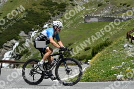 Foto #2176553 | 23-06-2022 11:44 | Passo Dello Stelvio - Waterfall Kehre BICYCLES