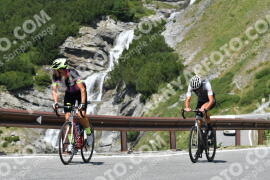 Photo #2370652 | 22-07-2022 12:36 | Passo Dello Stelvio - Waterfall curve BICYCLES