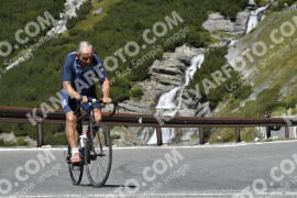 Photo #2718539 | 23-08-2022 11:53 | Passo Dello Stelvio - Waterfall curve BICYCLES
