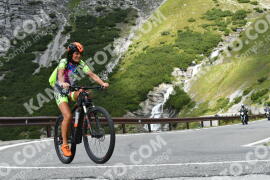 Photo #2443419 | 30-07-2022 11:57 | Passo Dello Stelvio - Waterfall curve BICYCLES