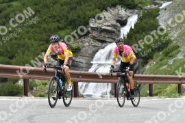 Photo #2206037 | 29-06-2022 13:51 | Passo Dello Stelvio - Waterfall curve BICYCLES