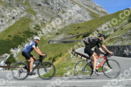 Photo #2647277 | 14-08-2022 10:55 | Passo Dello Stelvio - Waterfall curve BICYCLES