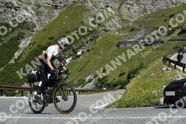 Fotó #3606160 | 28-07-2023 10:54 | Passo Dello Stelvio - Vízesés kanyar Bicajosok