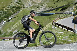 Photo #2263995 | 09-07-2022 10:30 | Passo Dello Stelvio - Waterfall curve BICYCLES