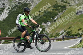 Photo #2398679 | 25-07-2022 10:48 | Passo Dello Stelvio - Waterfall curve BICYCLES