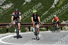 Photo #2319879 | 16-07-2022 10:55 | Passo Dello Stelvio - Waterfall curve BICYCLES