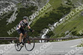 Photo #3546335 | 22-07-2023 10:54 | Passo Dello Stelvio - Waterfall curve BICYCLES