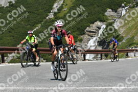 Photo #2399028 | 25-07-2022 11:06 | Passo Dello Stelvio - Waterfall curve BICYCLES