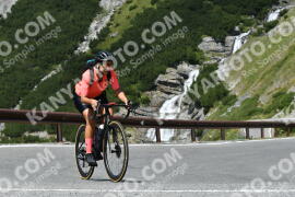 Photo #2370971 | 22-07-2022 12:50 | Passo Dello Stelvio - Waterfall curve BICYCLES