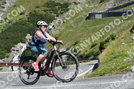 Photo #2368596 | 22-07-2022 10:15 | Passo Dello Stelvio - Waterfall curve BICYCLES