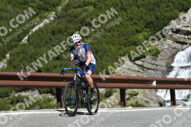 Photo #2145955 | 18-06-2022 10:23 | Passo Dello Stelvio - Waterfall curve BICYCLES