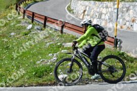 Photo #2219125 | 02-07-2022 17:08 | Passo Dello Stelvio - Waterfall curve BICYCLES