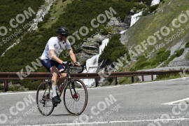 Photo #2129436 | 13-06-2022 11:39 | Passo Dello Stelvio - Waterfall curve BICYCLES