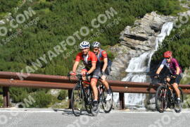 Photo #2542307 | 08-08-2022 10:04 | Passo Dello Stelvio - Waterfall curve BICYCLES