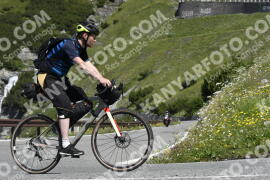 Fotó #3516706 | 17-07-2023 11:04 | Passo Dello Stelvio - Vízesés kanyar Bicajosok