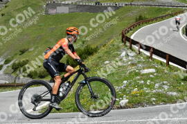 Photo #2176630 | 23-06-2022 11:54 | Passo Dello Stelvio - Waterfall curve BICYCLES