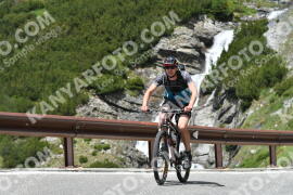 Photo #2177022 | 23-06-2022 13:01 | Passo Dello Stelvio - Waterfall curve BICYCLES